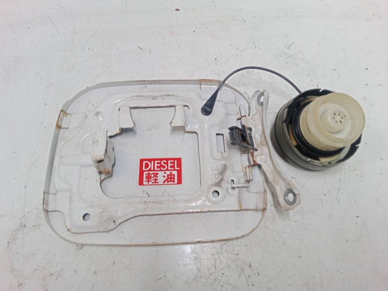 Recambio de tapa exterior combustible para toyota avensis (_t22_) 2.0 d-4d (cdt220) referencia OEM IAM   