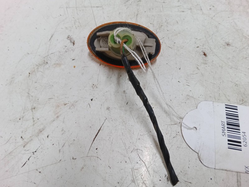 Recambio de intermitente lateral derecho para micro compact car smart referencia OEM IAM   