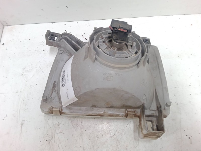 Recambio de faro derecho para nissan pick up (d22) 2.5 td 4wd referencia OEM IAM   