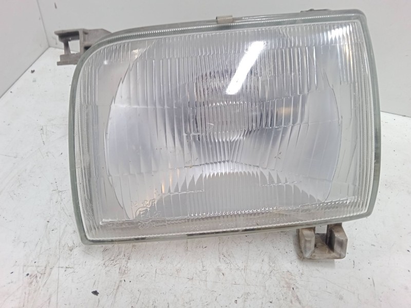 Recambio de faro izquierdo para nissan pick up (d22) 2.5 td 4wd referencia OEM IAM   