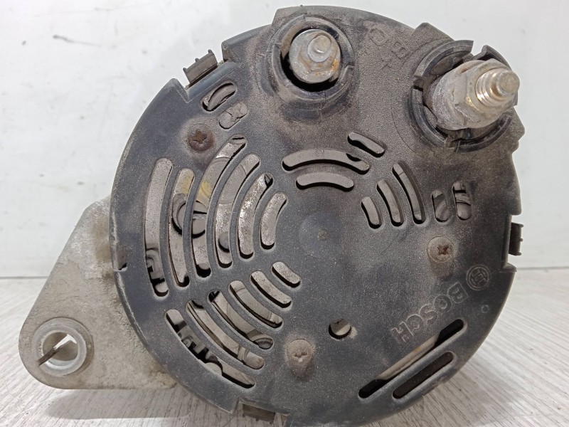 Recambio de alternador para nissan micra ii (k11) 1.0 i 16v referencia OEM IAM 231005f600  0123110007