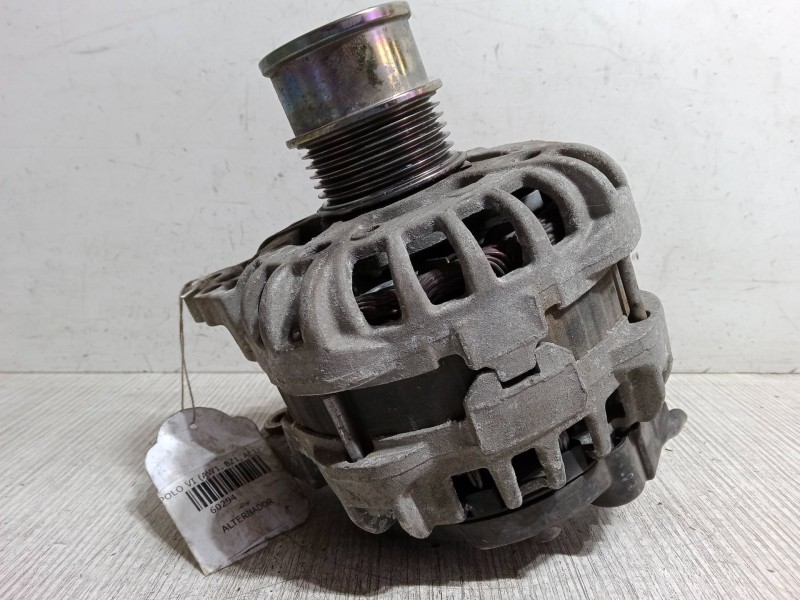 Recambio de alternador para volkswagen polo vi (aw1, bz1, ae1) 1.0 tsi referencia OEM IAM 04E903015A  