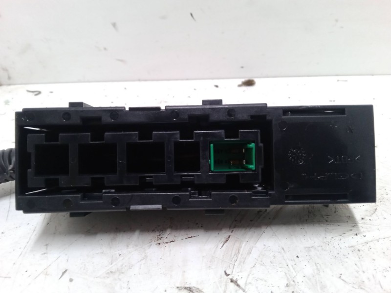 Recambio de anclaje cinturon delantero izquierdo para opel corsa c (x01) 1.2 (f08, f68) referencia OEM IAM   