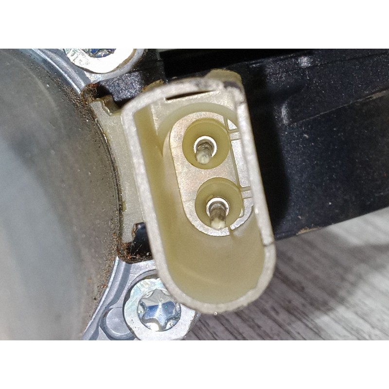 Recambio de elevalunas electrico delantero izquierdo para ford fiesta v (jh_, jd_) 1.4 tdci referencia OEM IAM    Recambio de elevalunas electrico delantero izquierdo para ford fiesta v (jh_, jd_) 1.4 tdci referencia OEM IAM