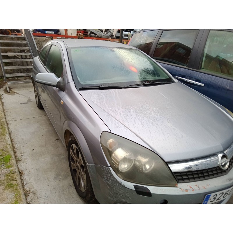 opel astra h gtc (a04) del año 2008