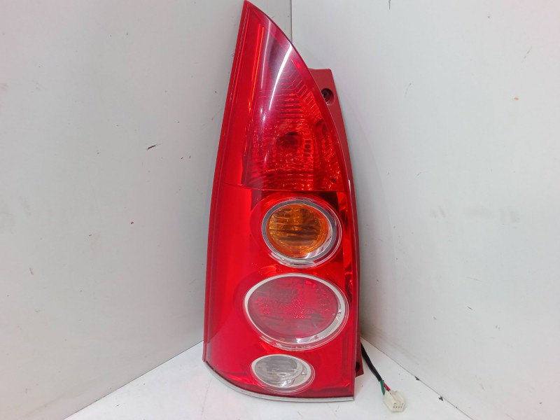 Recambio de piloto trasero izquierdo para mazda premacy (cp) 2.0 td referencia OEM IAM   