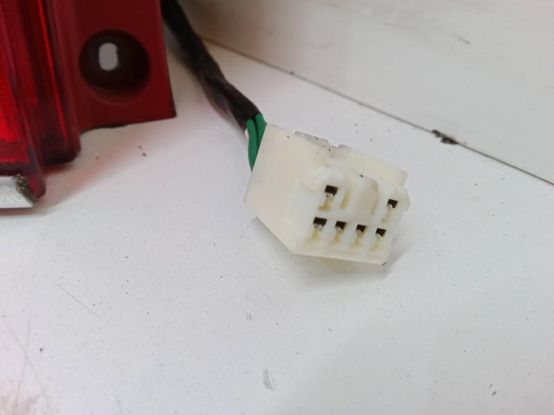 Recambio de piloto trasero izquierdo para mazda premacy (cp) 2.0 td referencia OEM IAM   