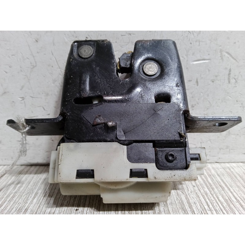 Recambio de cerradura maletero / porton para renault clio iii (br0/1, cr0/1) 1.5 dci (br0h, cr0h, cr1s, br1s) referencia OEM IAM