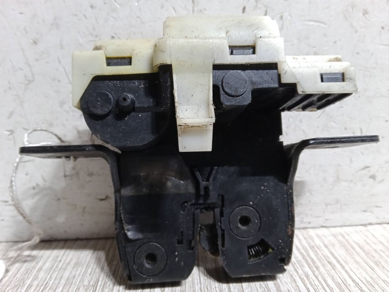 Recambio de cerradura maletero / porton para renault clio iii (br0/1, cr0/1) 1.5 dci (br0h, cr0h, cr1s, br1s) referencia OEM IAM