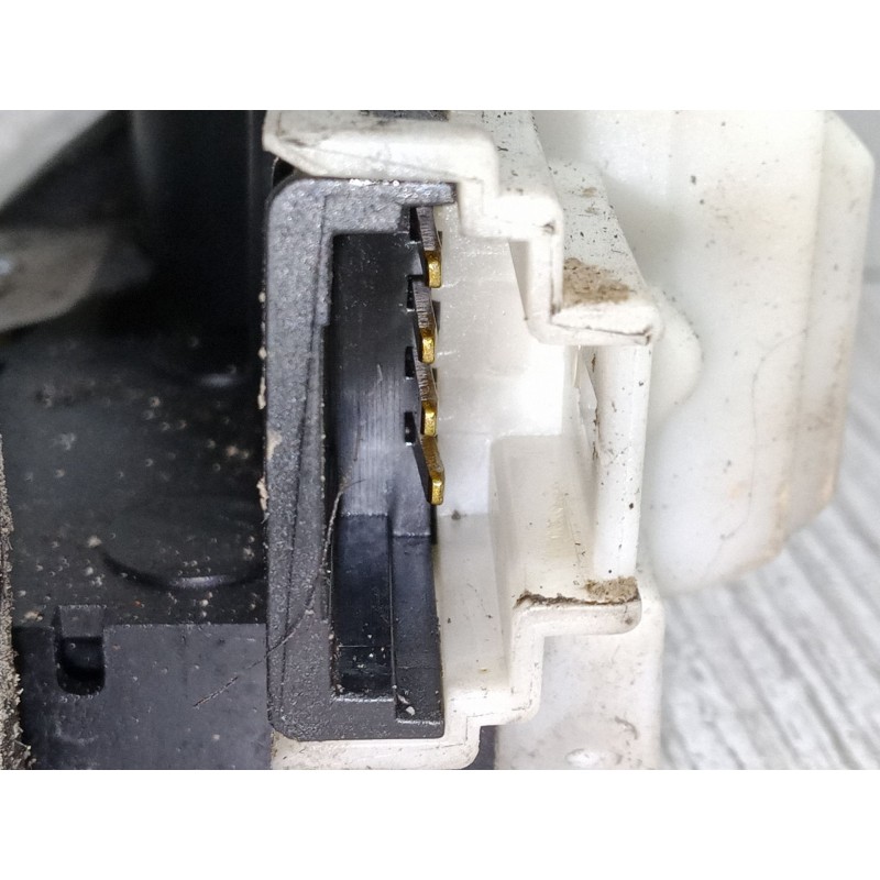 Recambio de cerradura maletero / porton para renault clio iii (br0/1, cr0/1) 1.5 dci (br0h, cr0h, cr1s, br1s) referencia OEM IAM