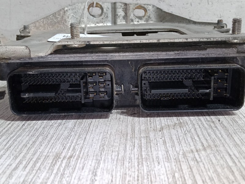 Recambio de centralita motor uce para mitsubishi colt vi (z3_a, z2_a) 1.3 (z21a) referencia OEM IAM 1860A710  A1351507279