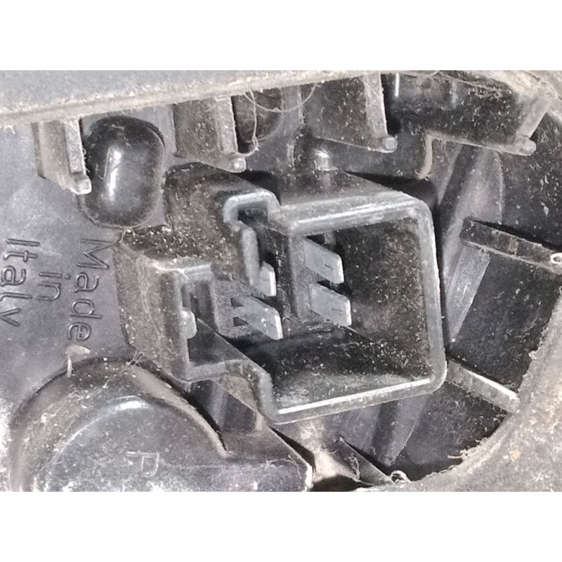 Recambio de piloto trasero derecho para mitsubishi colt vi (z3_a, z2_a) 1.3 (z21a) referencia OEM IAM MR957366  