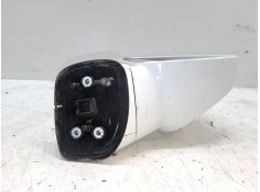 Recambio de retrovisor electrico izquierdo abatible para ssangyong rodius ii 2.0 xdi referencia OEM IAM CARCASACRUJIDA   2
