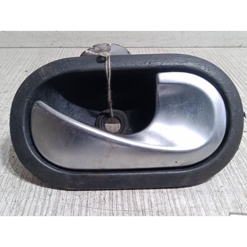 Recambio de maneta interior puerta delantera derecha para renault megane ii (bm0/1_, cm0/1_) 1.5 dci (bm02, bm13, bm2a, cm02, cm