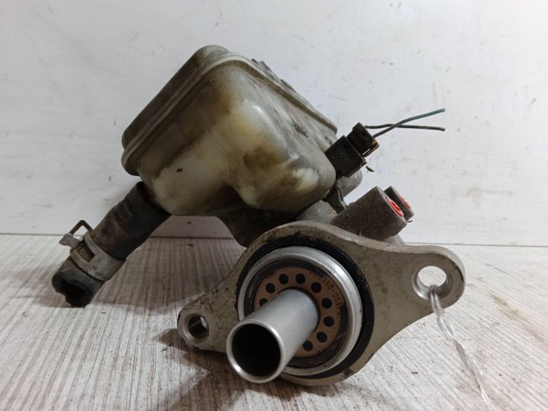 Recambio de bomba freno para nissan pathfinder iii (r51) 2.5 dci referencia OEM IAM   