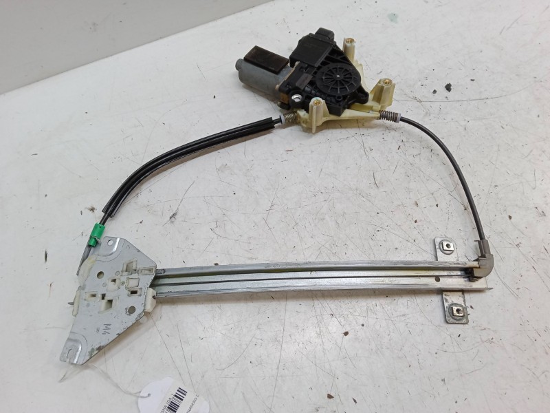 Recambio de elevalunas electrico trasero derecho para mitsubishi carisma (da_) 1.6 (da1a) referencia OEM IAM   