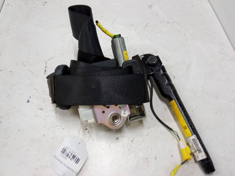 CINTURON SEGURIDAD DELANTERO DERECHO 