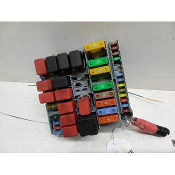 CAJA RELES / FUSIBLES 51905216 