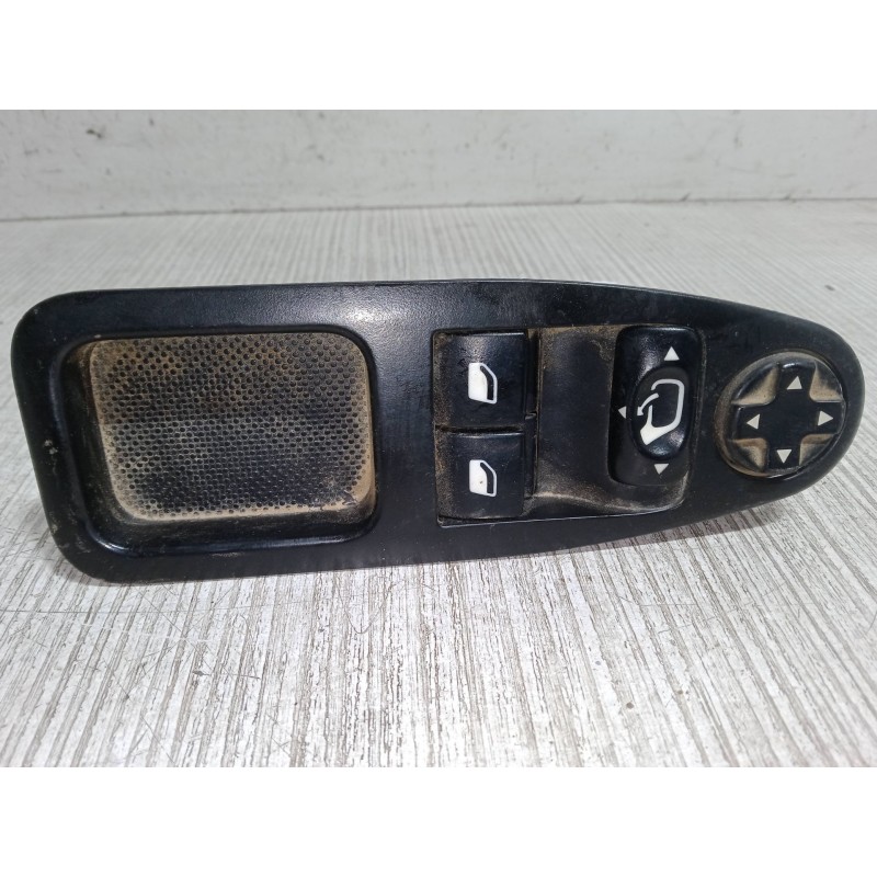 Recambio de mando elevalunas delantero izquierdo para peugeot expert tepee (vf3x_) 2.0 hdi 120 referencia OEM IAM E2986310B4C  