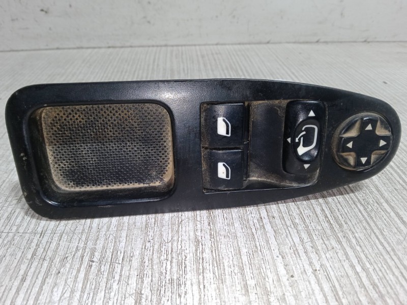 Recambio de mando elevalunas delantero izquierdo para peugeot expert tepee (vf3x_) 2.0 hdi 120 referencia OEM IAM E2986310B4C  