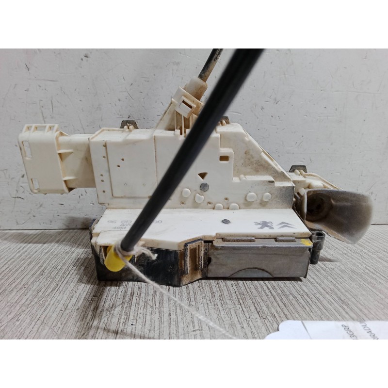 Recambio de cerradura puerta delantera izquierda para peugeot expert tepee (vf3x_) 2.0 hdi 120 referencia OEM IAM   