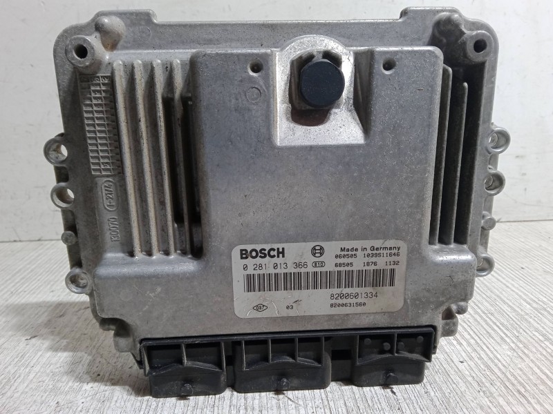 Recambio de centralita motor uce para renault megane ii station wagon (km0/1_) 1.9 dci referencia OEM IAM 0281013366  
