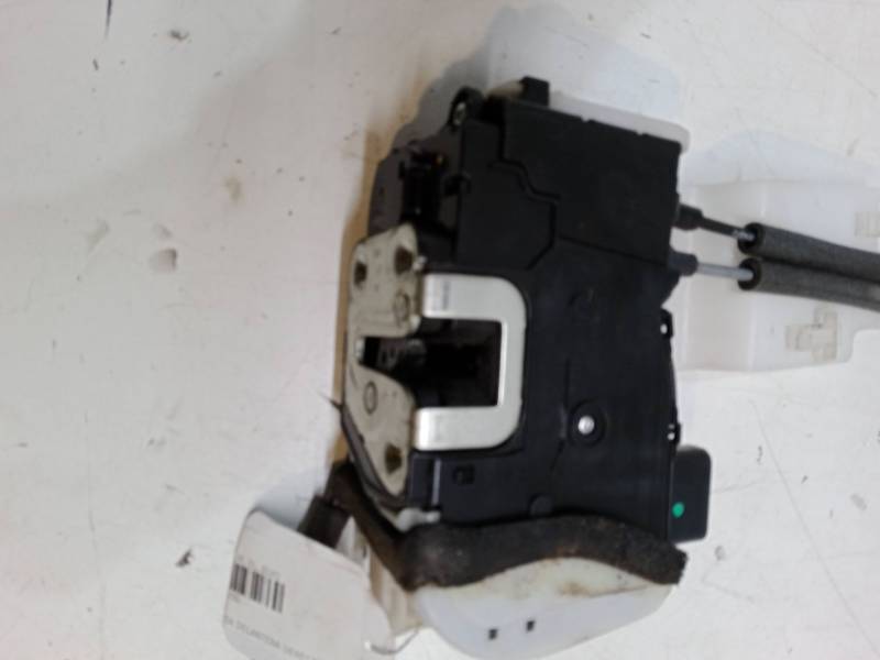 CERRADURA PUERTA DELANTERA DERECHA 