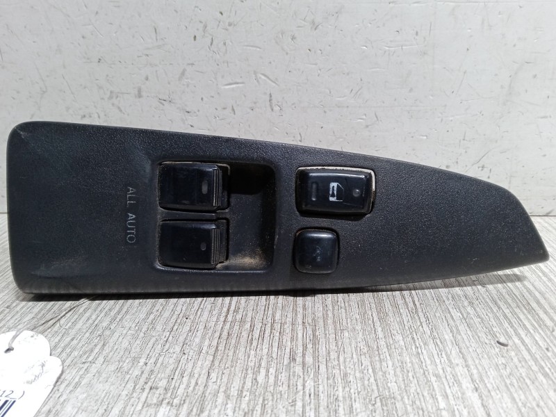 Recambio de mando elevalunas delantero izquierdo para toyota corolla verso (_e12_) 2.0 d-4d (cde120_) referencia OEM IAM   