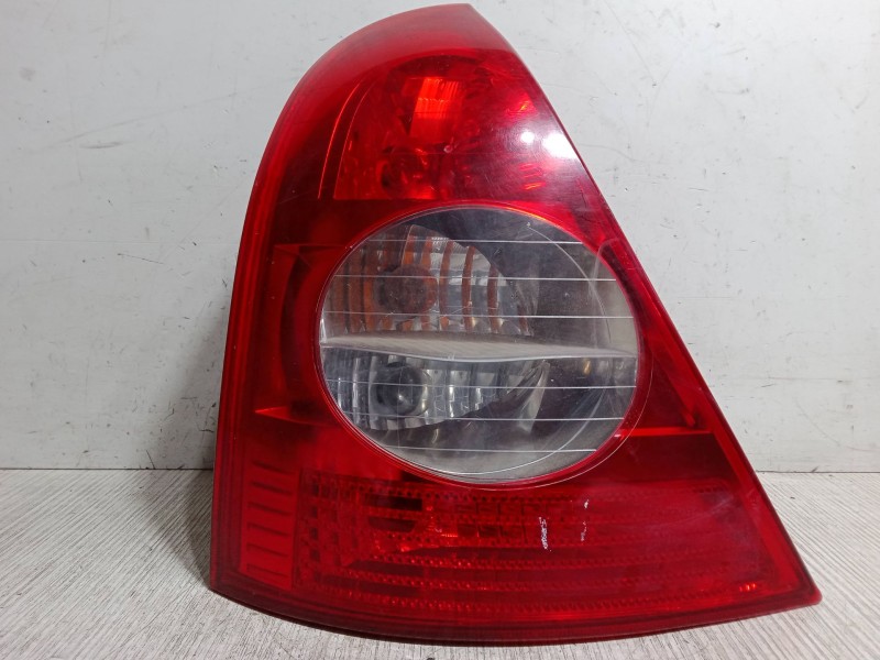 Recambio de piloto trasero izquierdo para renault clio ii (bb_, cb_) 1.2 (bb0a, bb0f, bb10, bb1k, bb28, bb2d, bb2h, cb0a,... ref