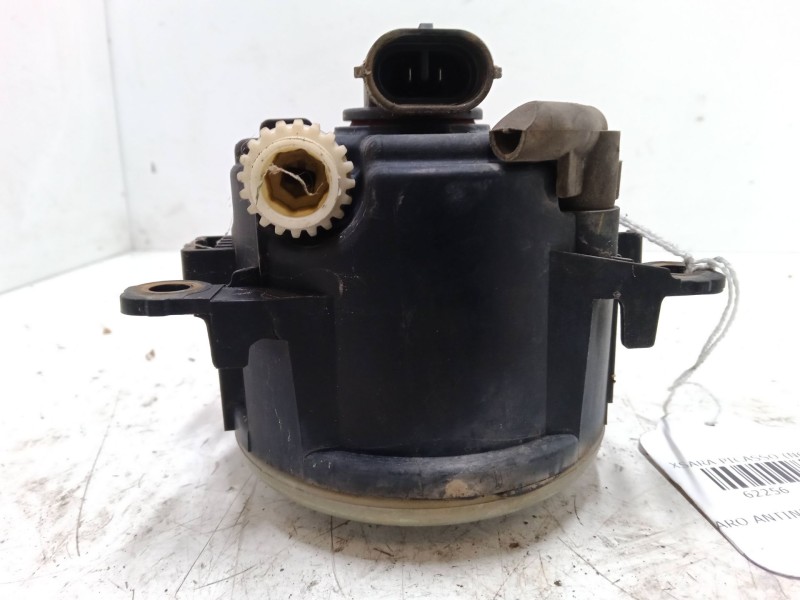 Recambio de faro antiniebla derecho para citroën xsara picasso (n68) 1.6 hdi referencia OEM IAM    Recambio de faro antiniebla derecho para citroën xsara picasso (n68) 1.6 hdi referencia OEM IAM