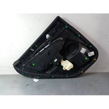 GUARNECIDO PUERTA TRASERA DERECHA 83305 