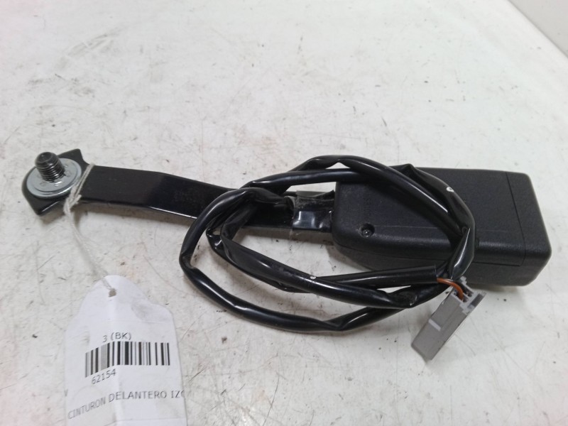 Recambio de anclaje cinturon delantero izquierdo para mazda 3 (bk) 2.0 mzr-cd (bk14) referencia OEM IAM   