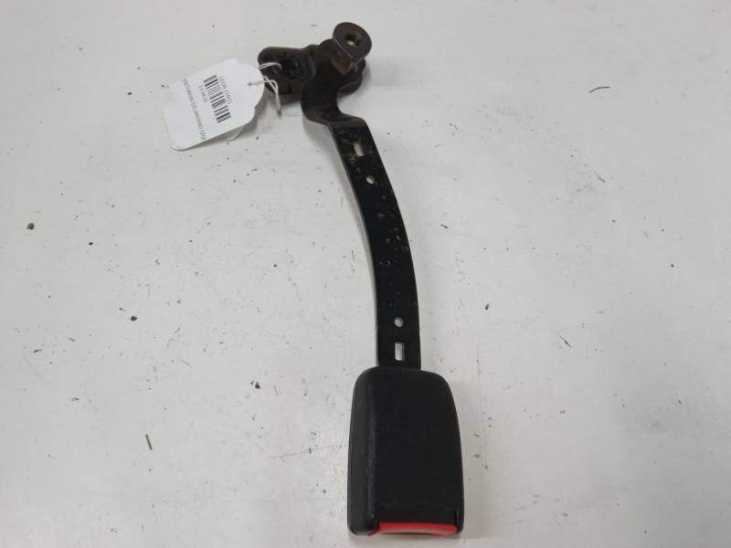 ANCLAJE CINTURON DELANTERO IZQUIERDO 