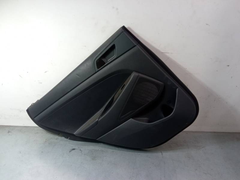 GUARNECIDO PUERTA TRASERO IZQUIERDO 83301 