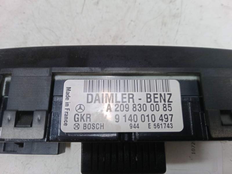 Recambio de mando climatizador para mercedes-benz clase c coupé (cl203) c 180 kompressor (203.746) referencia OEM IAM A209830008