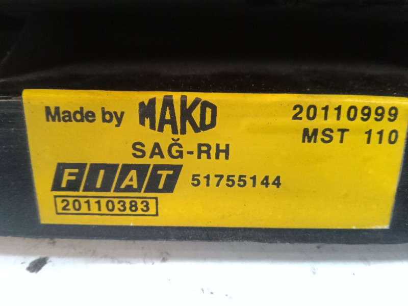 Recambio de piloto trasero derecho para fiat doblo furgoneta/monovolumen (223_) 1.3 d multijet referencia OEM IAM 51755144  