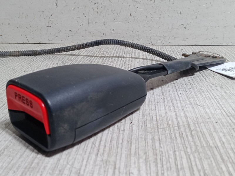 Recambio de anclaje cinturon delantero derecho para hyundai ix35 (lm, el, elh) 1.7 crdi referencia OEM IAM   