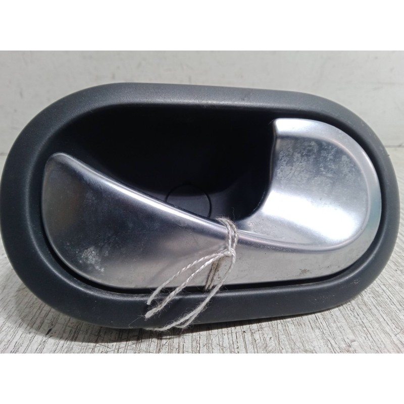 Recambio de maneta interior puerta trasera derecha para renault megane ii station wagon (km0/1_) 1.9 dci referencia OEM IAM   