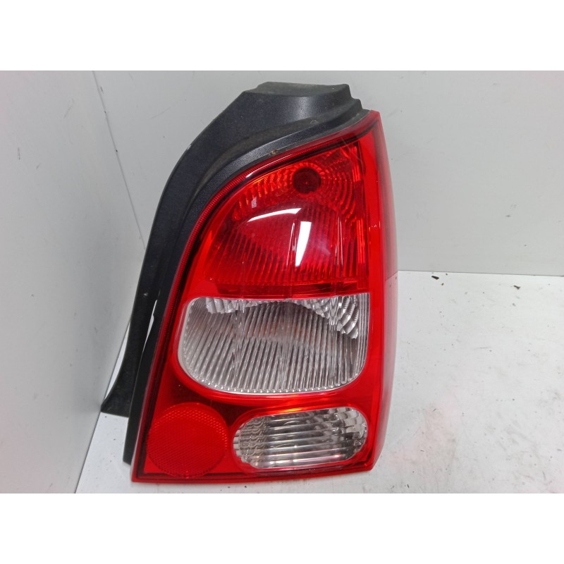 Recambio de piloto trasero derecho para renault twingo ii (cn0_) 1.2 16v (cn04, cn0a, cn0b) referencia OEM IAM   