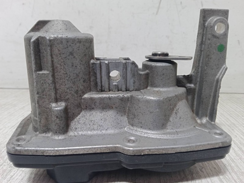 Recambio de mariposa de acelerador en escape para seat ibiza v (kj1, kjg) 1.6 tdi referencia OEM IAM G048CZ21154900 147B08010R--