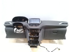 Recambio de salpicadero para peugeot 208 i (ca_, cc_) 1.2 vti 82 referencia OEM IAM   