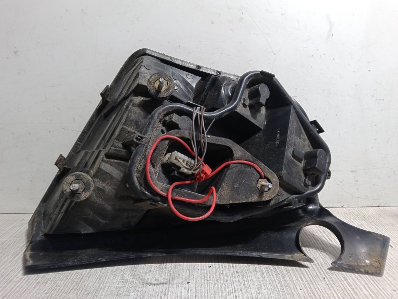 Recambio de piloto trasero derecho para fiat stilo multi wagon (192_) 1.9 jtd referencia OEM IAM   