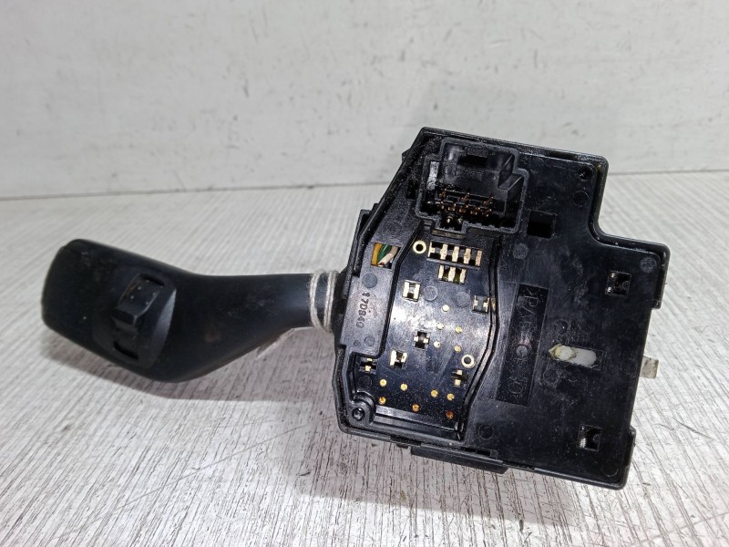 Recambio de mando de intermitencia para ford focus ii (da_, hcp, dp) 1.8 tdci referencia OEM IAM   
