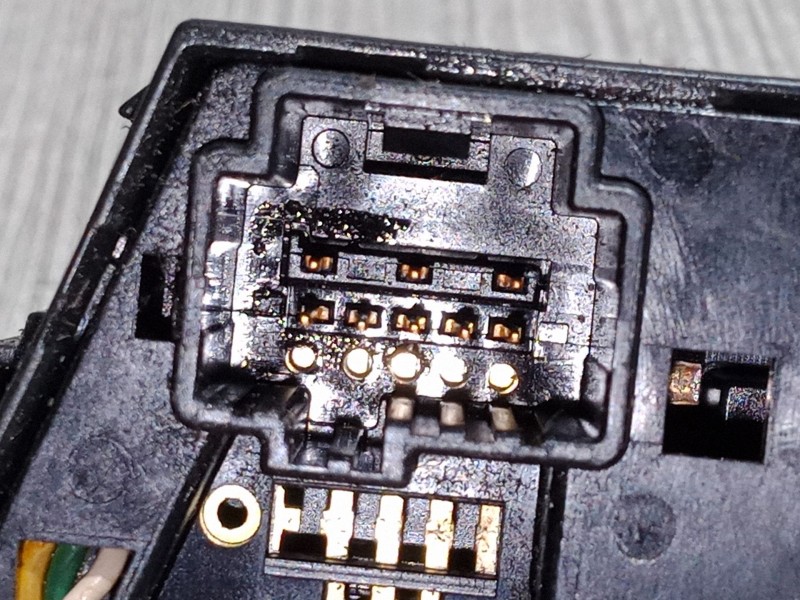 Recambio de mando de intermitencia para ford focus ii (da_, hcp, dp) 1.8 tdci referencia OEM IAM   