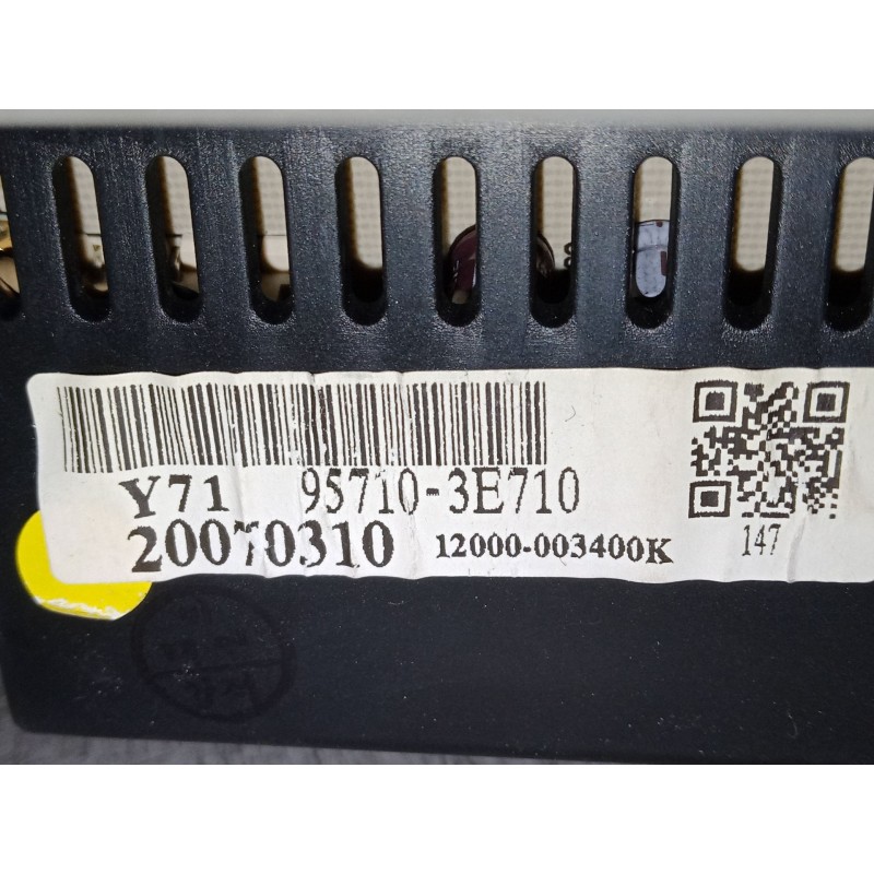 Recambio de luz interior delantera para kia sorento i (jc) 2.5 crdi referencia OEM IAM 95710-3E710  