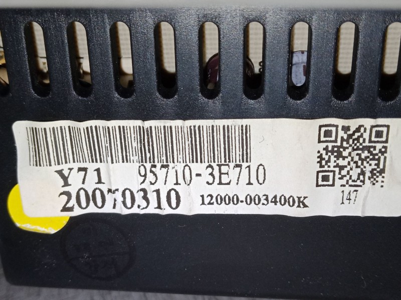 Recambio de luz interior delantera para kia sorento i (jc) 2.5 crdi referencia OEM IAM 95710-3E710  