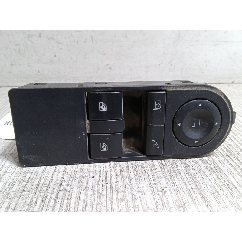 Recambio de mando elevalunas delantero izquierdo para opel astra h gtc (a04) 1.7 cdti (l08) referencia OEM IAM 13228706  