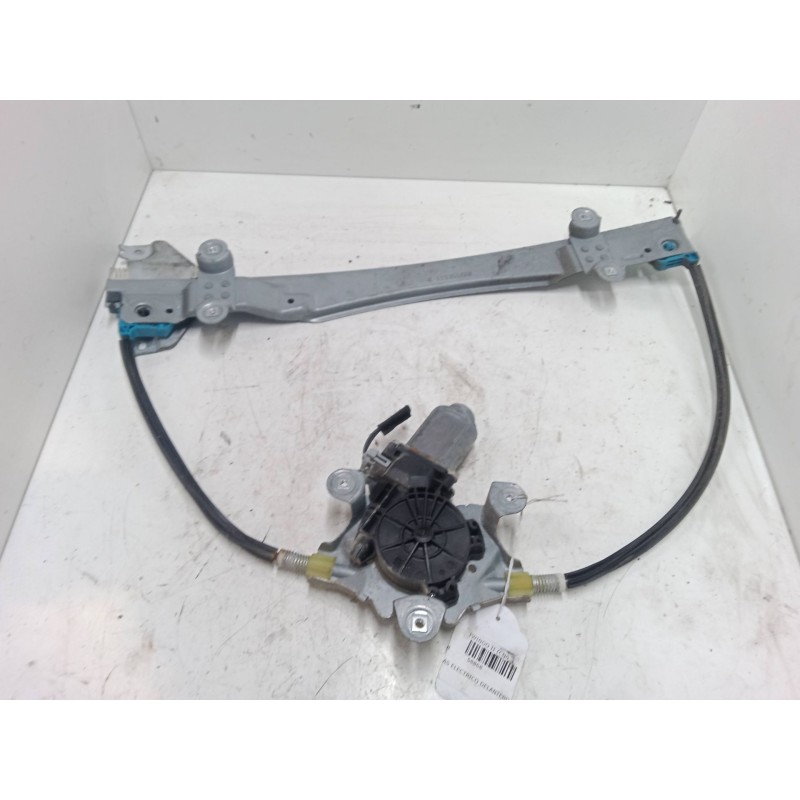 Recambio de elevalunas electrico delantero derecho para renault twingo ii (cn0_) 1.2 16v (cn04, cn0a, cn0b) referencia OEM IAM  