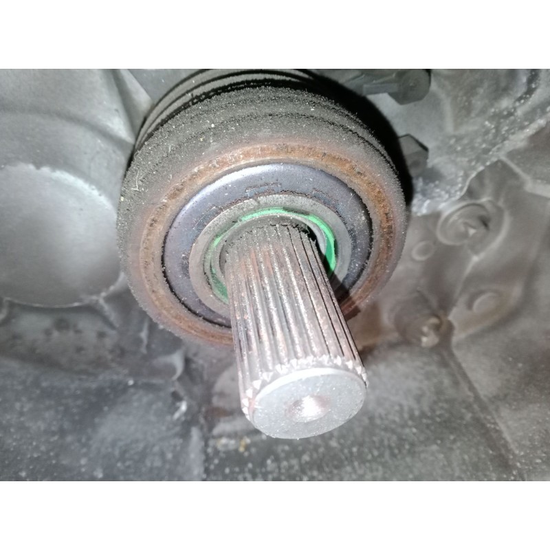 Recambio de caja de cambios manual 5 velocidades para dacia logan mcv ii 1.2 referencia OEM IAM JH3360  