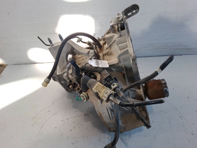 Recambio de caja de cambios manual 5 velocidades para dacia logan mcv ii 1.2 referencia OEM IAM JH3360  